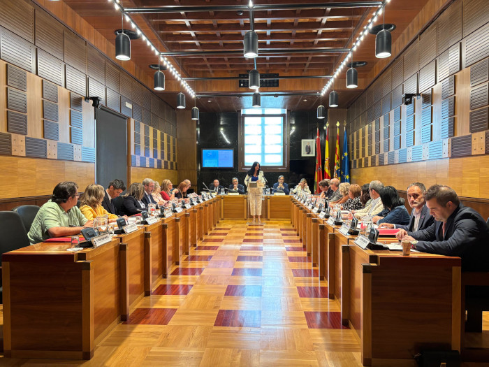 La alcaldesa de Huesca anuncia nuevas inversiones estratégicas durante el Debate sobre el Estado de la Ciudad, como la reurbanización de la plaza de Navarra y su entorno