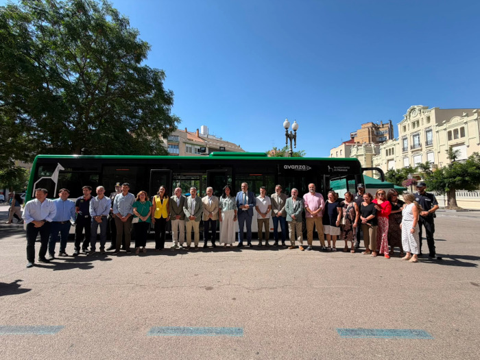 Imagen Huesca presenta la nueva línea de autobús urbano que conectará la ciudad...