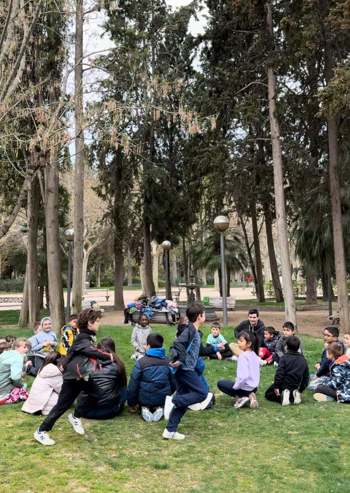 Bajo el lema “¡Saliendo a jugar a la calle nos lo pasaremos como nadie!”, 3.200 escolares se han unido a la fiesta del juego