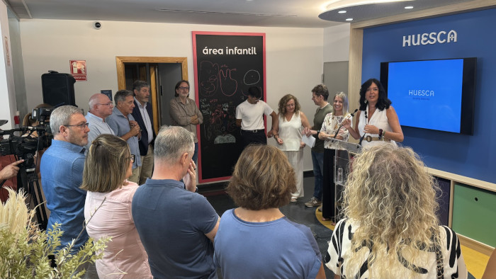 Imagen El Ayuntamiento inaugura la nueva Oficina de Turismo de Huesca, un...