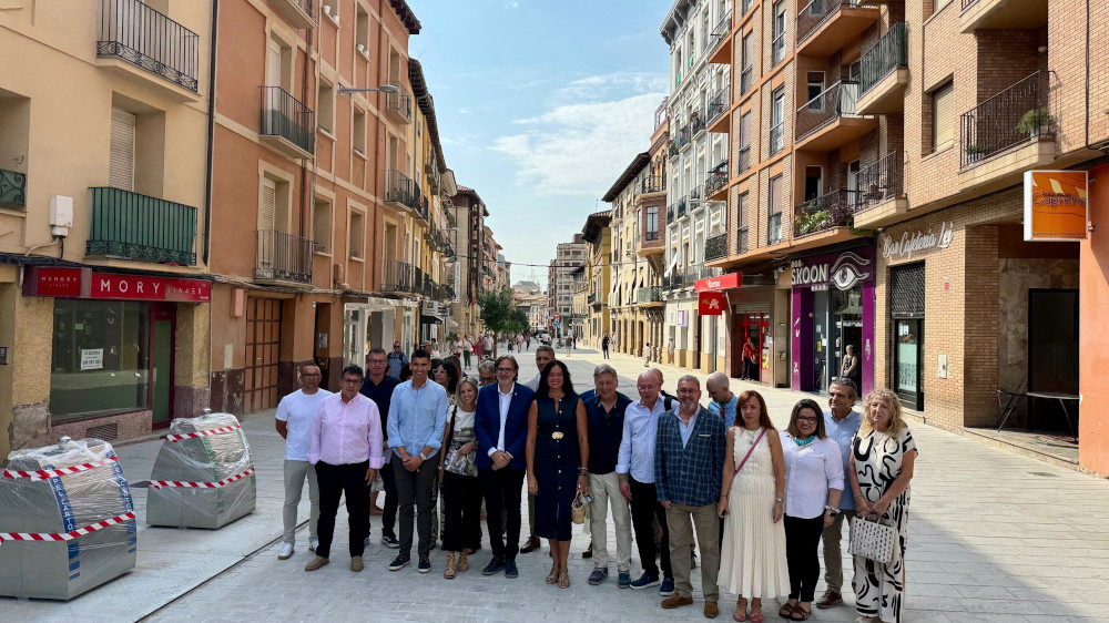 Imagen El Ayuntamiento de Huesca inaugura oficialmente el Coso Alto tras las...