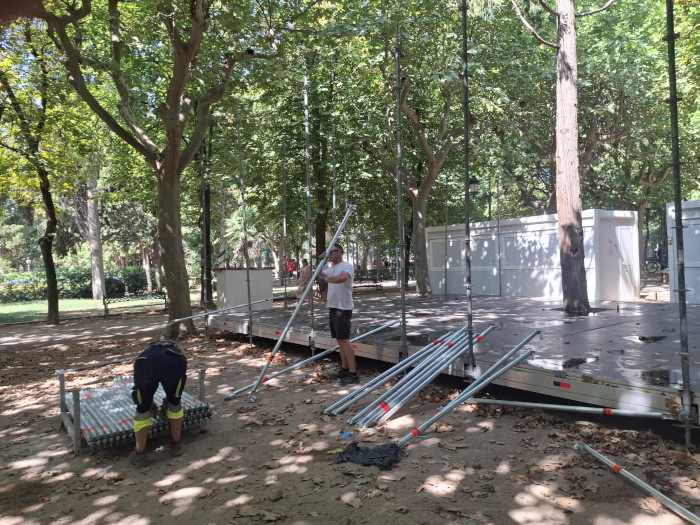 Imagen Los Servicios Generales avanzan en la retirada de las infraestructuras...