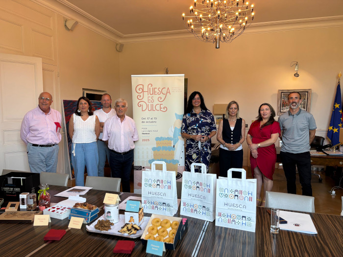 Imagen El Ayuntamiento de Huesca presenta en Tarbes la segunda edición de su...