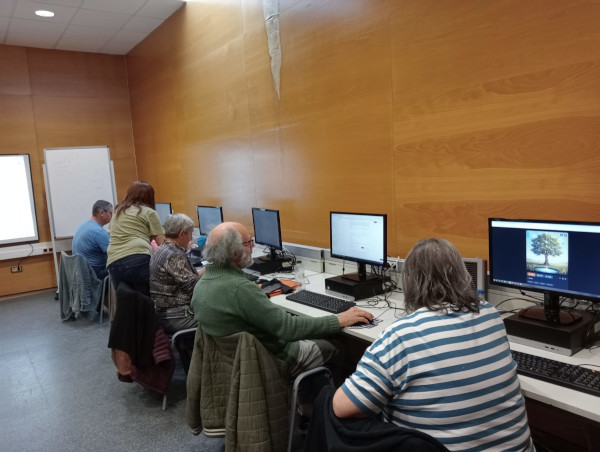 Imagen “60 y más” impulsa la formación digital y el trabajo participativo en...