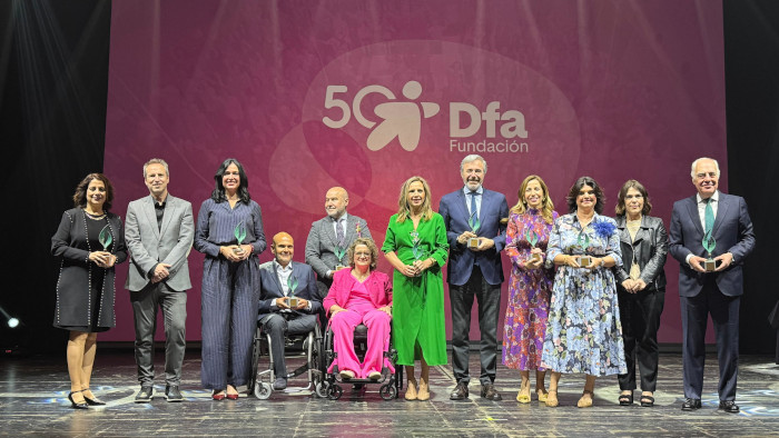 Imagen La alcaldesa recoge en Zaragoza el Premio Zangalleta en nombre del...