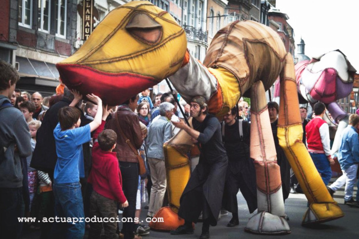 Imagen Las criaturas gigantes de “Les Nomades” transformarán Huesca en un mundo...