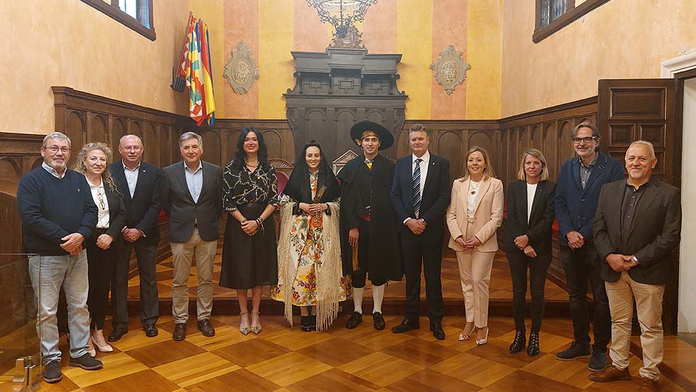Imagen La Faldeta de Fraga llega al Ayuntamiento de Huesca