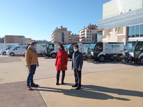 El servicio de limpieza viaria de Huesca estrena once nuevos vehículos
