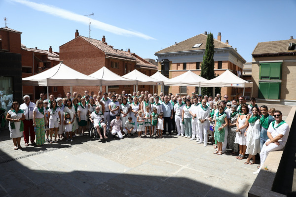 Más de 80 oscenses residentes fuera de Huesca participan en la recepción organizada por el Ayuntamiento