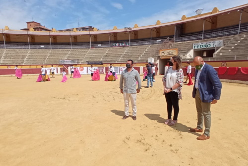 La Escuela Taurina Oscense celebra este sábado una clase práctica La Escuela Taurina Oscense celebra este sábado una clase práctica