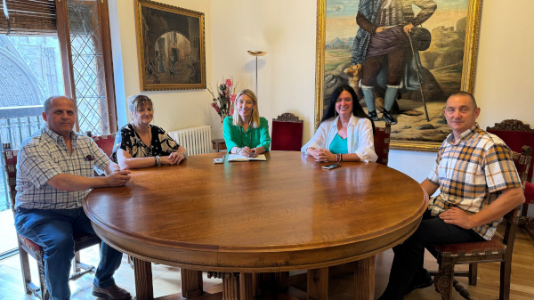 Reunión con la Asociación de Autismo Huesca Reunión con la Asociación de Autismo Huesca