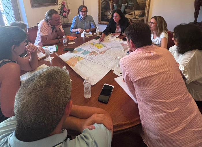 Reunión con los polígonos Huesca 2026 